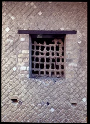 Vista de una ventana de la casa del alcoba, siglo V a.C.-siglo I d.C.