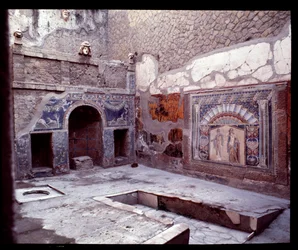 Vista del triclinium de la casa de Neptuno y Anfitrite, siglo V a.C.-siglo I d.C.