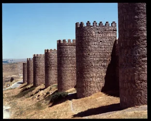 Vista de las murallas de Ávila, España