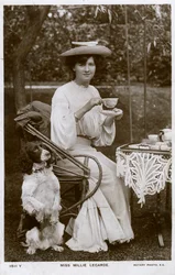 Millie Legarde, actriz inglesa, c1906