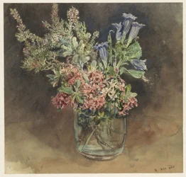 Vidrio con flores alpinas