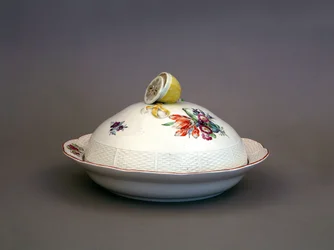 Sopera del Servicio de Cena de Porcelana Imperial, Fábrica de Porcelana Imperial, 1775-1780
