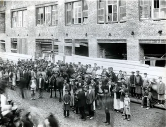 Trabajadores de fábrica en San Petersburgo en huelga en protesta contra la masacre de Lena, 1912