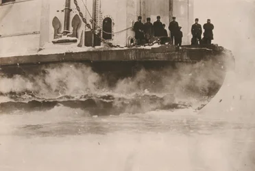 El SS Baikal en el Lago Baikal