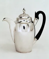 Olla de chocolate, Leningrado, 1804