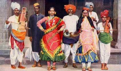 Bailarinas Nautch con Músicos Acompañantes, India