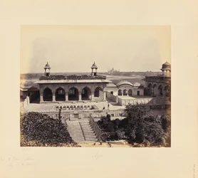 Agra; el fuerte, el palacio de Akbar con el Taj a lo lejos