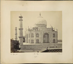 Agra; el Taj, desde la esquina del cuadrilátero
