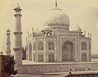 Agra; el Taj, desde la esquina del cuadrángulo