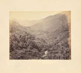 Valle de Kulu por debajo de Rusala