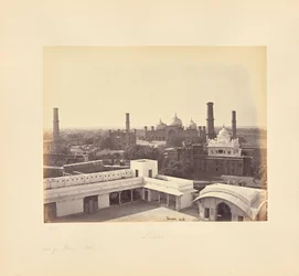 Lahore; vista desde el palacio en el fuerte