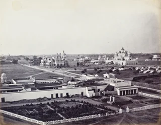 Vista del complejo palaciego de Chattar Manzil