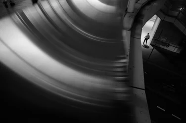 Figura del túnel curvo