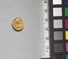 Sólido de Arkadios (anverso), 395-408 (oro)