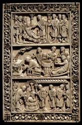 Arte carolingio: milagro del Santo Bulbo, díptico de marfil que representa en la parte superior, la resurrección de una joven, en el centro un bautismo de enfermos, en la parte inferior el bautismo de Clodoveo I (466-511) en presencia de la reina Clotilde 