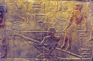 Antiguo Egipto, Escultura mural/pintura, Mastaba/Tumba de Ti, Saqqara, V Dinastía, Construcción naval (foto)