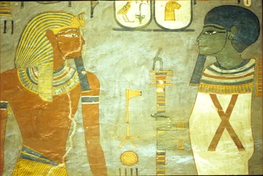 Antiguo Egipto, Pintura mural, Tumba de Ramsés I, Valle de los Reyes XIX dinastía, Ramsés I ante Ptah, Dios de la Creación (foto)