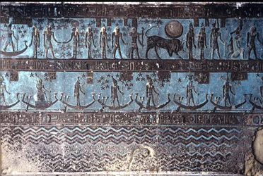 Antiguo Egipto, Pintura mural/talla, Símbolos astrológicos del techo de la sala hipóstila exterior, Templo de Hathor, Dendera (foto)