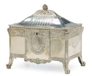 Caja de Mesa, por WMF, finales del siglo XIX - principios del siglo XX