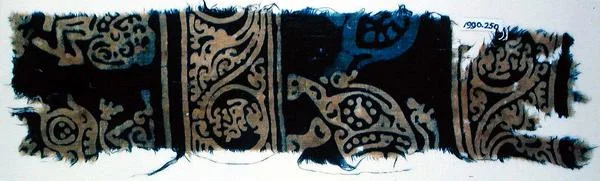Fragmento de textil impreso en bloque, indio