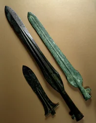 Puntas de lanza de bronce, período Yayoi (300 a.C.)