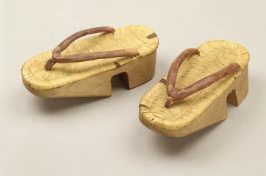 Sandalias geta de niño