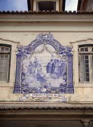 Descubrimiento de Brasil en 1500 por Pedro Álvares Cabral (1467/8- circa 1520). Azulejos en los alrededores de Lisboa.