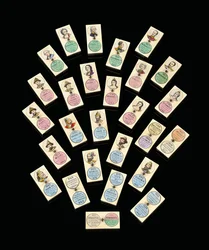 Juego de veintisiete dominós de ébano y hueso, que representan a los zares y zarinas rusos, c. 1850-1875