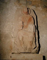 Cristo entronizado (piedra)
