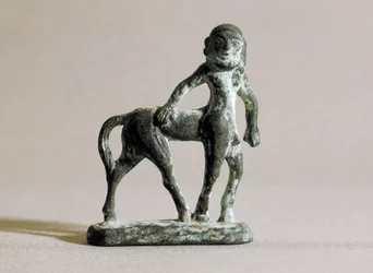 Arte ibérico: escultura de un centauro siglo VI-IV a.C. (bronce)