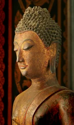 Buda estilo Lanna Sukhothai