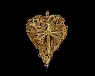 Colgante, c. 1900 (oro)