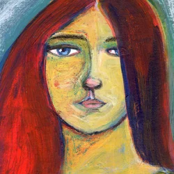 Mujer pelirroja y serena