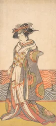 El tercer Segawa Kikunojo como una mujer de pie en una habitación con un zócalo con patrón de olas, ca. 1779