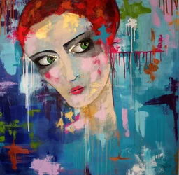 Retrato expresivo de una mujer pelirroja