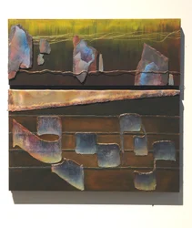 La palabra, 2007 (panel, cobre, hilo de oro, plomo, pizarra, papel de lija, pigmento)