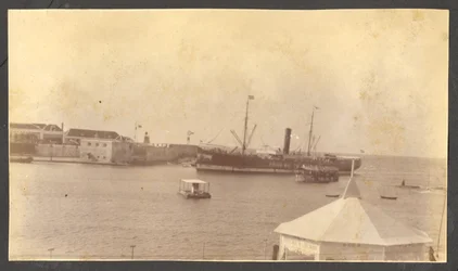 Fotografía de Soublette et Fils, publicada hacia 1900-1920