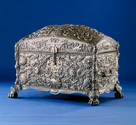 Un importante cofre de plata colonial española, c.1800