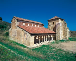 Iglesia de San Miguel de Escalada, 913