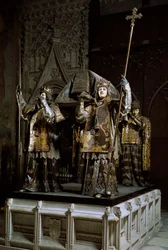 Tumba del navegante Cristóbal Colón (Cristoforo Colombo, Cristóbal Colón) (1451-1506). Catedral de Sevilla (Catedral de Santa María de la Sede), España