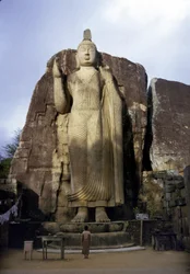 El gran Buda de Avukana. Sri Lanka. Siglo V.