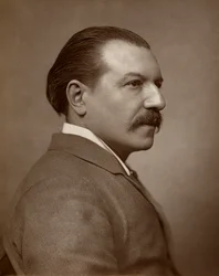 James Fernandez, actor británico, 1883