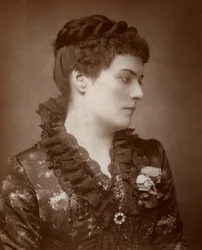 Sophie Eyre, actriz británica, 1883