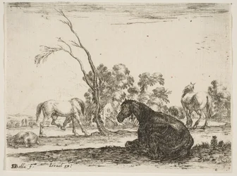 Un caballo sentado a la derecha, visto desde atrás y girado a la izquierda, tres otros caballos (detalle)