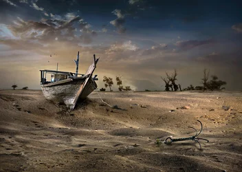 El barco olvidado del desierto
