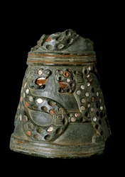 Bajo Mesopotamia, Irak, Arte Sumerio: jarrón de serpentina del templo de la diosa Inanna, sitio de Nippur: representación de una pelea entre una leona y una serpiente. 2600-2500 a.C. Bagdad, Museo Nacional de Irak