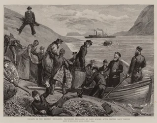 Turistas en las Tierras Altas Occidentales, Pasajeros embarcando en Loch Scavaig después de visitar Loch Coruisk