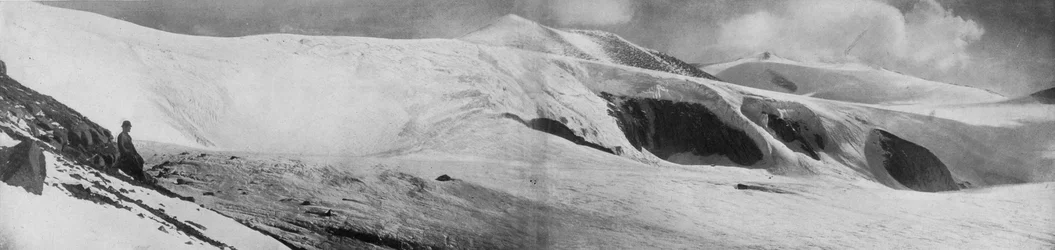 Acantilados de avalancha en el lado sur del puerto de granito, c1911, 1913