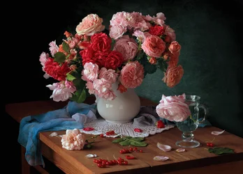 Naturaleza muerta romántica con rosas