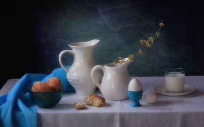 Una mesa sencilla para el desayuno